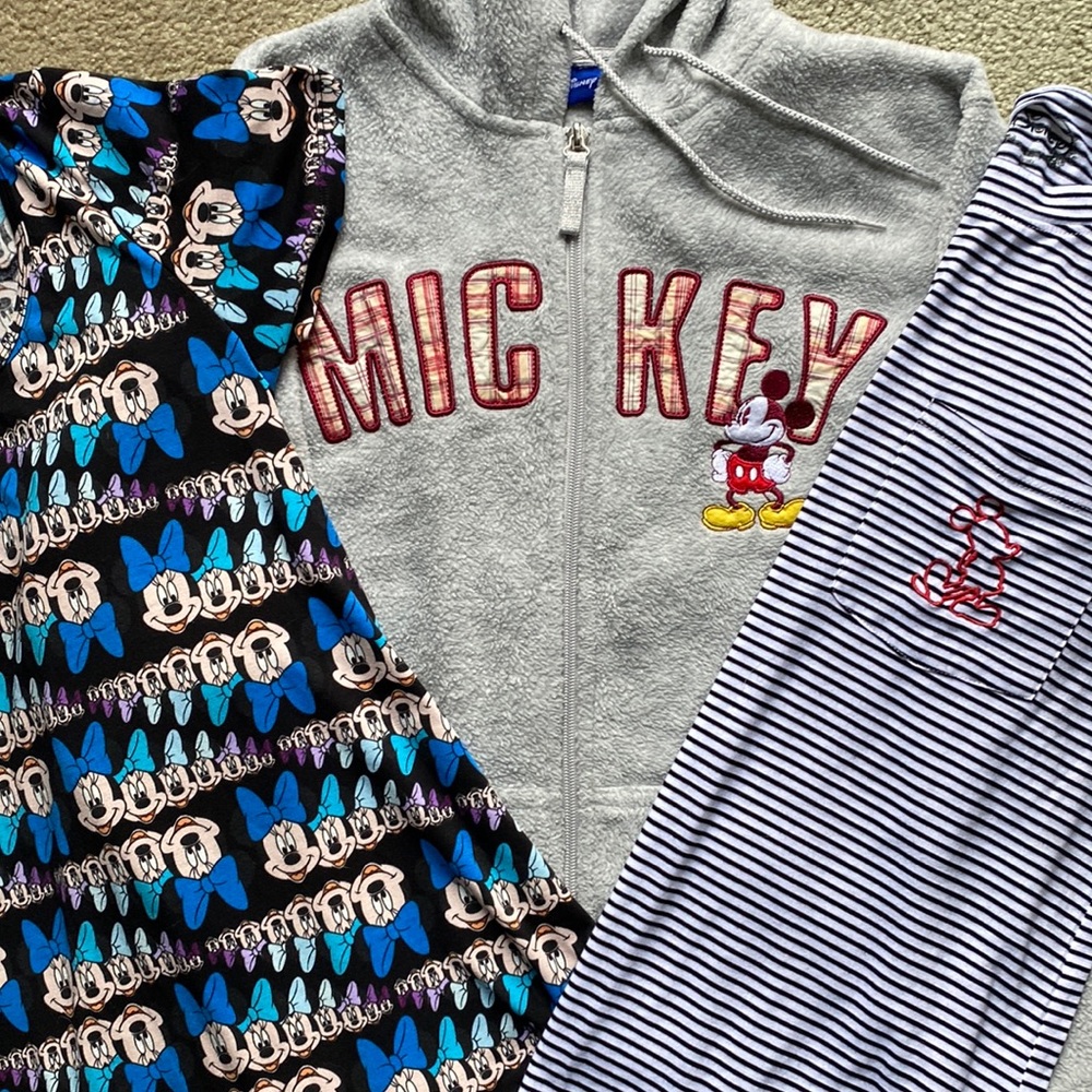 Disney Mickey and Minnie Mouse set of 3: zip hoodie and tees. Size S